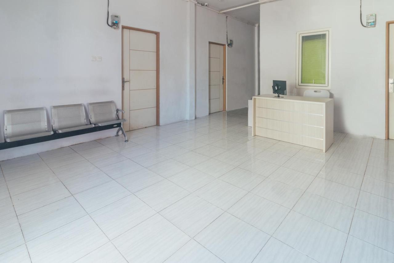 Vaccinated Staff-Oyo 2699 Haven Boarding House Hotel Ambon Exterior photo