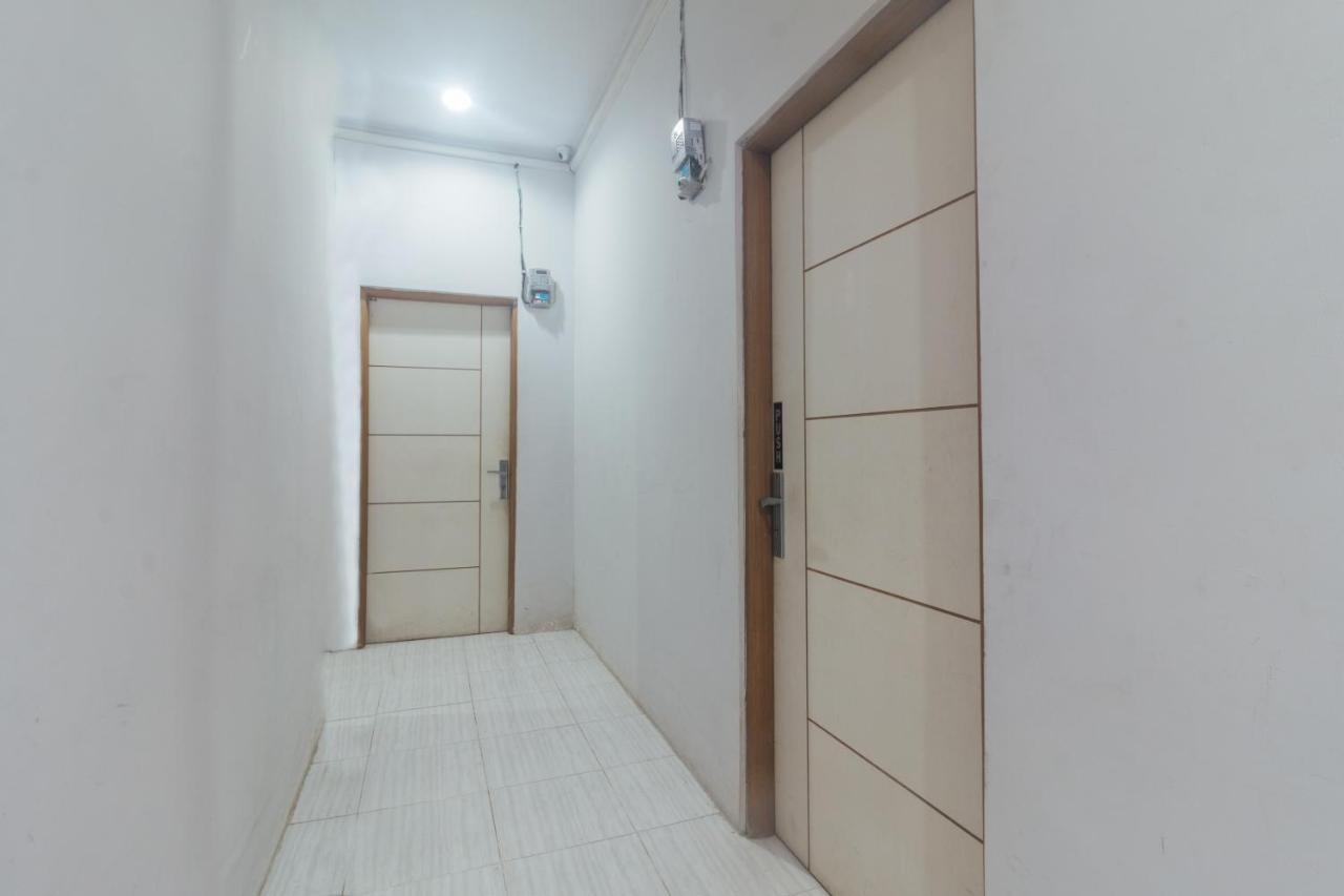 Vaccinated Staff-Oyo 2699 Haven Boarding House Hotel Ambon Exterior photo